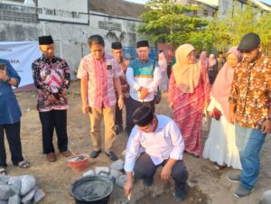 Peletakan batu pertama