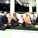 Penyuluh KUA Umbulharjo Serahkan SKTM Majelis Taklim Khadijah RT 30 Warungboto MT Khadijah