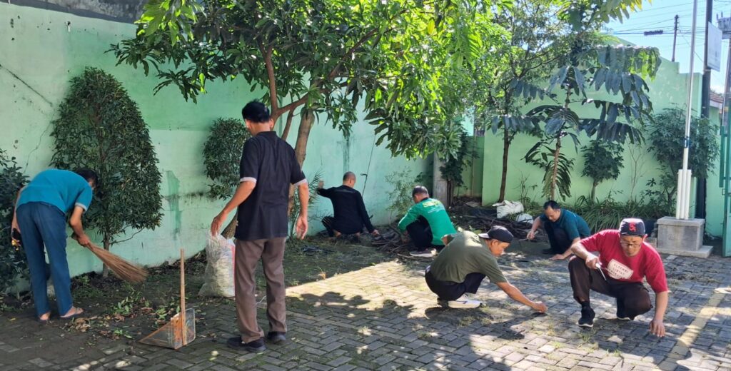 Kerja bakti KUA 24 April 2026